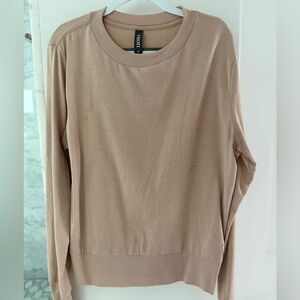 Vuori Women's Tan Long Sleeve Top